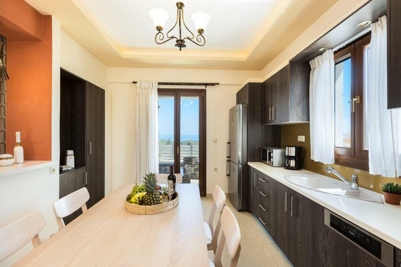 New Villa Kantifes 4 Families Or Couples With Private Pool & Bbq Κυριάννα Εξωτερικό φωτογραφία